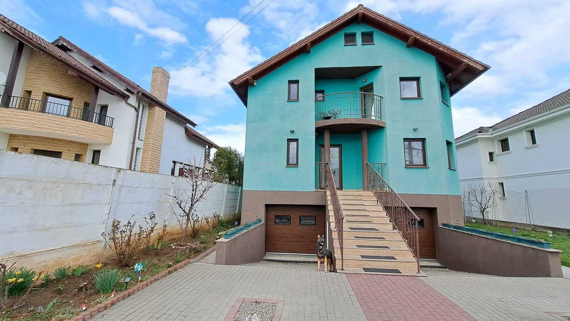 Casă de vânzare în Alba Iulia - Poză 1