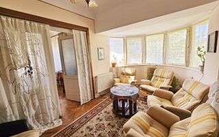 Casa situata in imediata apropiere a Cetatii - Poză 8