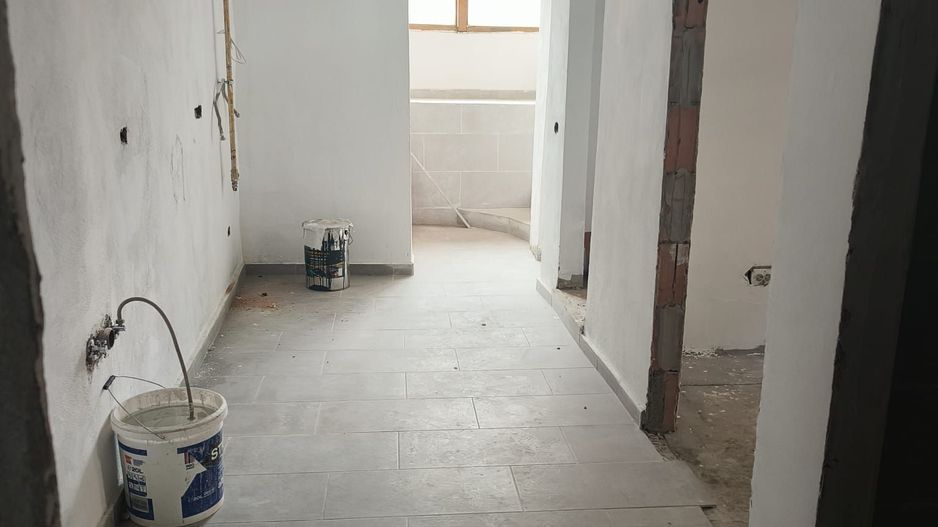 Apartament 2 camere zona centrala - Poză 1