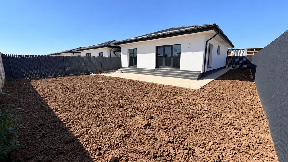 VILĂ INDIVIDUALĂ PE PARTER – 4 CAMERE, POMPĂ DE CĂLDURĂ, CURTE 160 MP - Poză 8