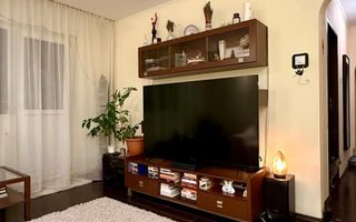 Complet mobilat și utilat – apartament 3 camere, 57 mp, Dâmbu Pietros - Poză 1