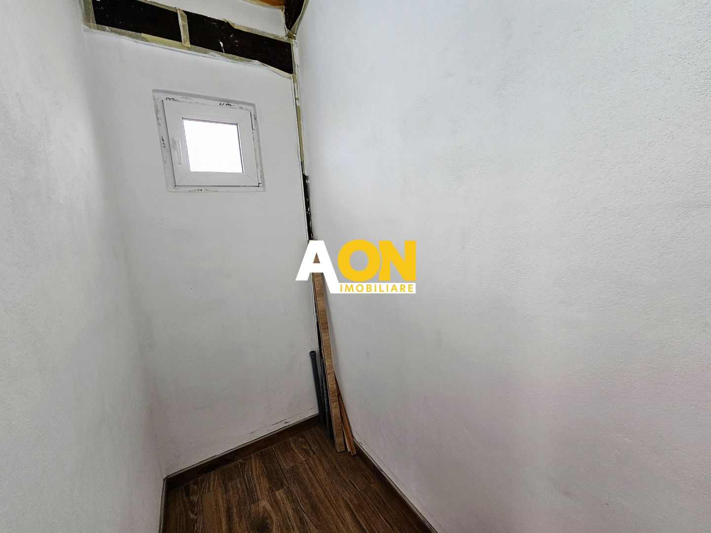 1/2 Duplex nou, cu finisaje la cheie, 4 camere, 200 mp teren, Cetate - Poză 17