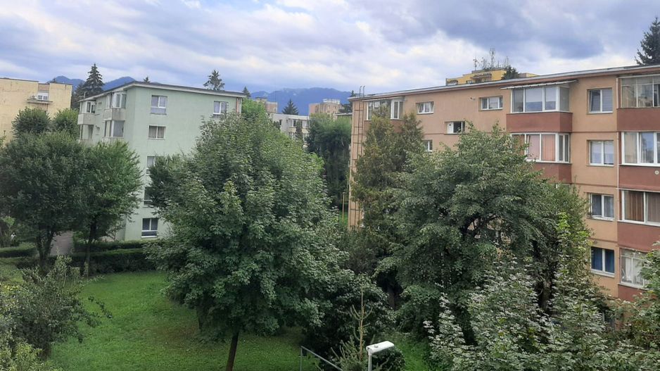 Apartament 2 camere 89000 EUR etaj intermediar foarte aproape de piata Astra - Poză 5