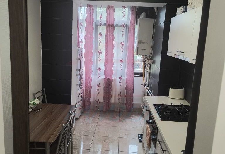 Vanzare apartament 2 camere, Micro 16, 52 mp, 68.000 EURO - Poză 1