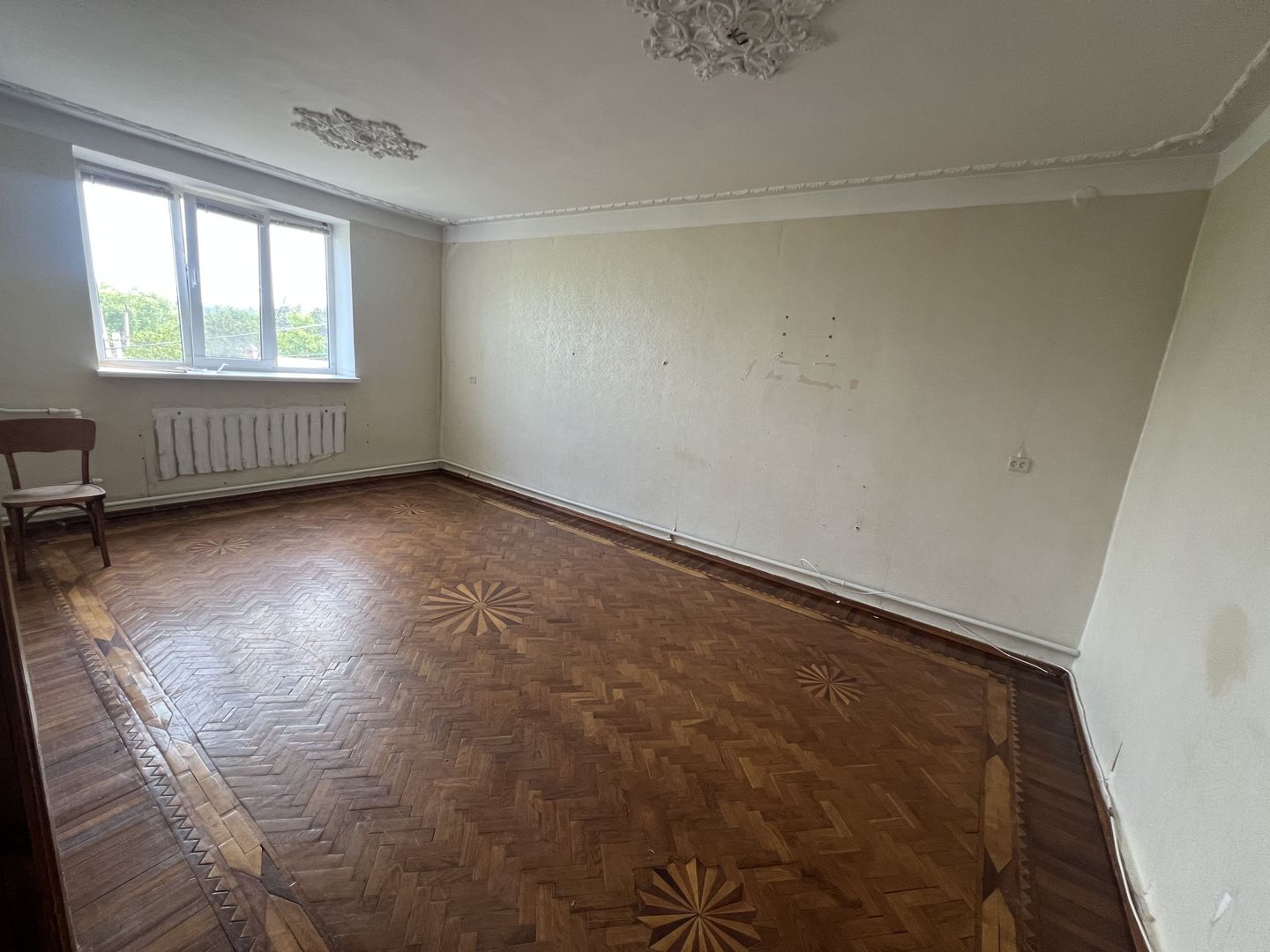 Apartament cu 3 odăi în Ialoveni - Poză 3