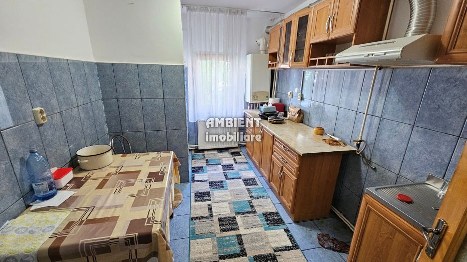 Apartament cu 3 camere, etaj 1, zona ANA IPATESCU; - Poză 4