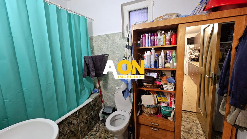 Casa cu doua corpuri, 5 camere, 1580 mp teren, Dealul Furcilor - Poză 8