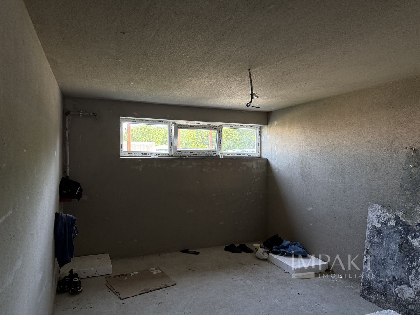 Case cuplate la liziera padurii , ideale pentru 2 familii ! - Poză 35