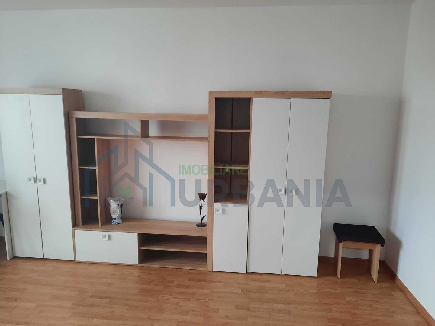 Apartament de închiriat, 2 camere, etaj 6/9, vedere la Parcul Voievozilor, cartierul Alexandru cel Bun, Iași - Poză 1