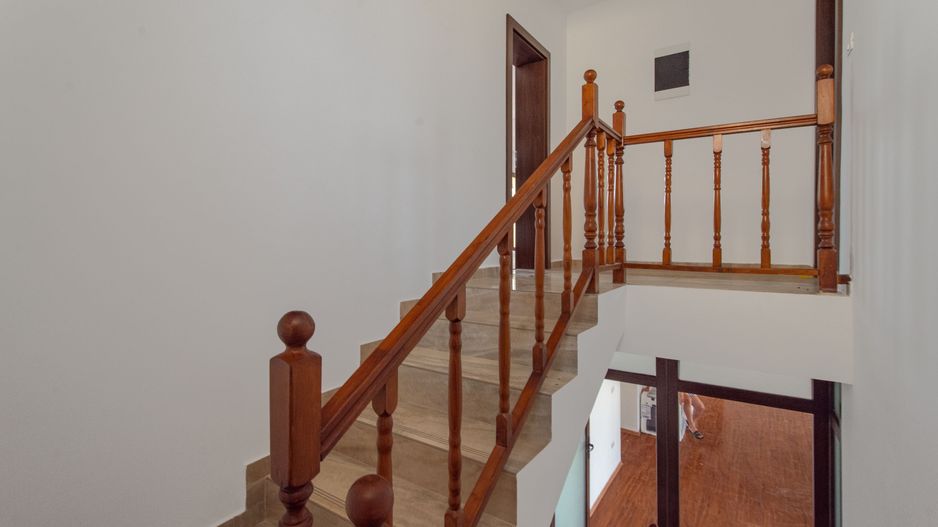 Casa/Vila cu 6 camere ideala rezidential/comerical Ciarda COMISION 0% - Poză 8