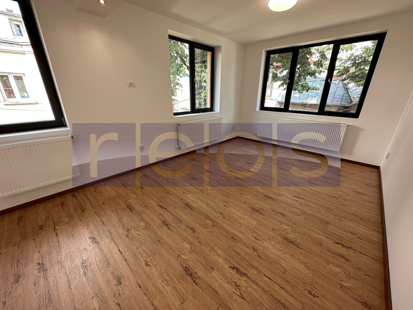 INCHIRIERE VILA | 5 CAMERE | ZONA MIHAI BRAVU - Poză 4