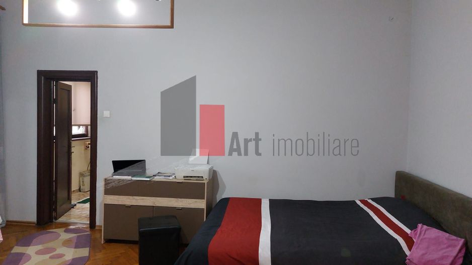 Apartamentul "ENIREJO", et. 1 in vila, FARA RISC SEISMIC, intrare exclusiva - Poză 11