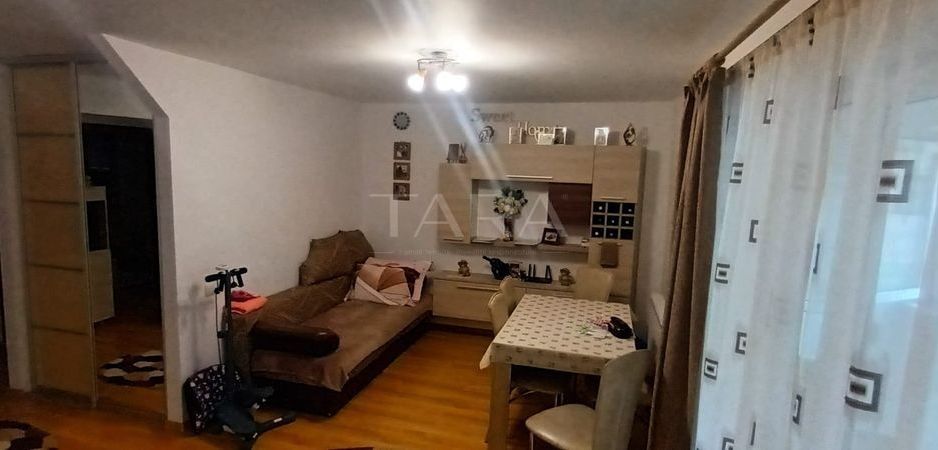 Apartament complet mobilat, cu 2 balcoane termopan. Parcare și boxă. - Poză 3