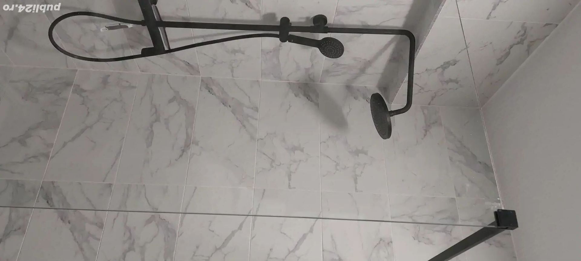 Garsonieră  complet mobilata si utilata, gradina si parcare proprie - Poză 5