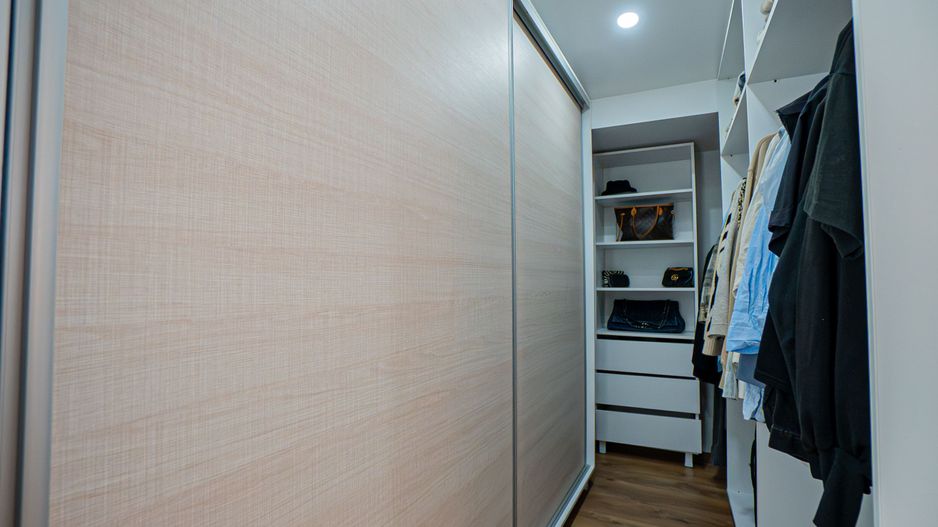 Lumina – Casa P+1E de vânzare, mobilată/echipata, cu piscină si garaj. - Poză 25