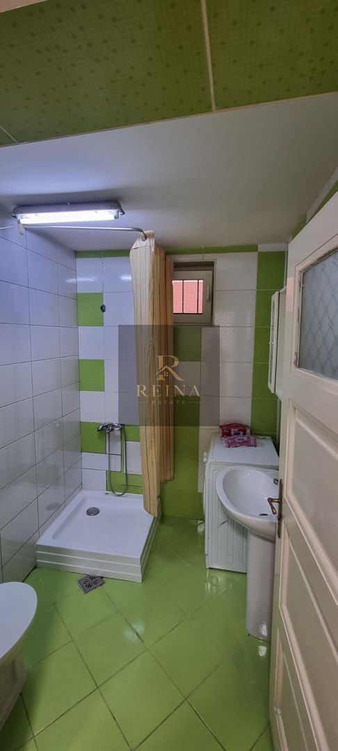 Apartament la casa de închiriat, zona centrală - Poză 4
