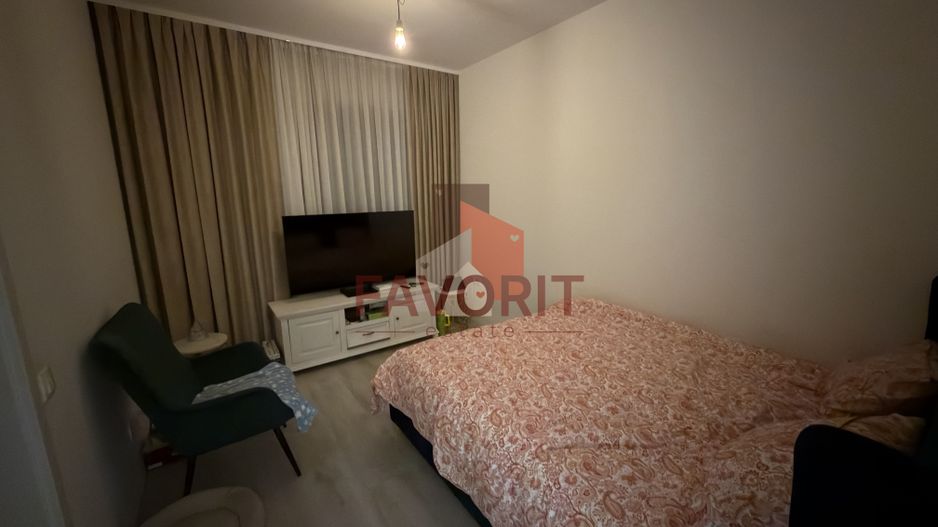 Decomandat. Cu gradina proprie. Mobilat si utilat - Poză 5