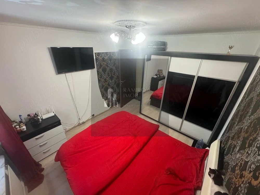 Apartament decomandat 3 camere Dristor - Poză 3