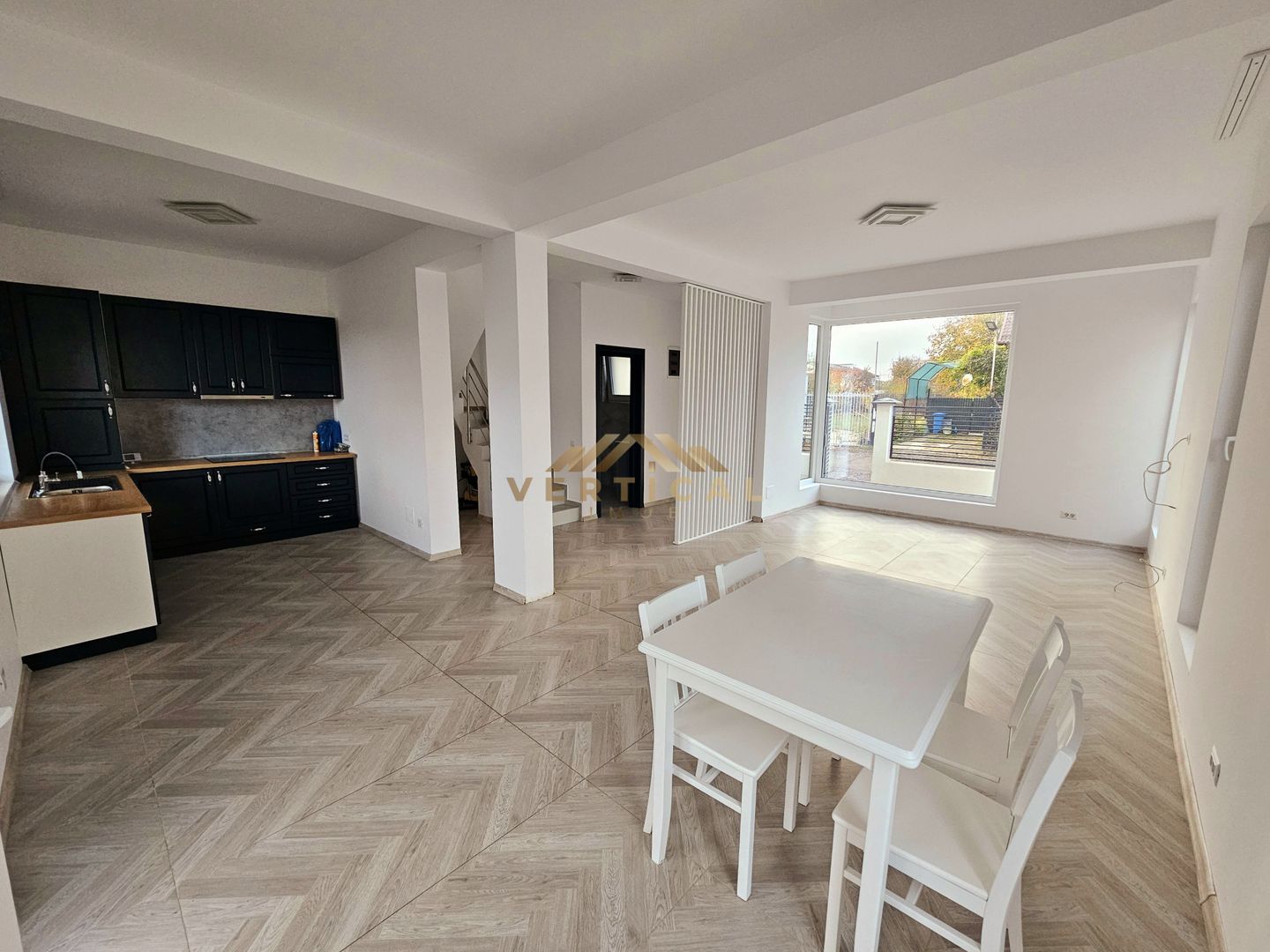 De inchiriat vila 4 camere - intrare comuna Berceni - Poză 5