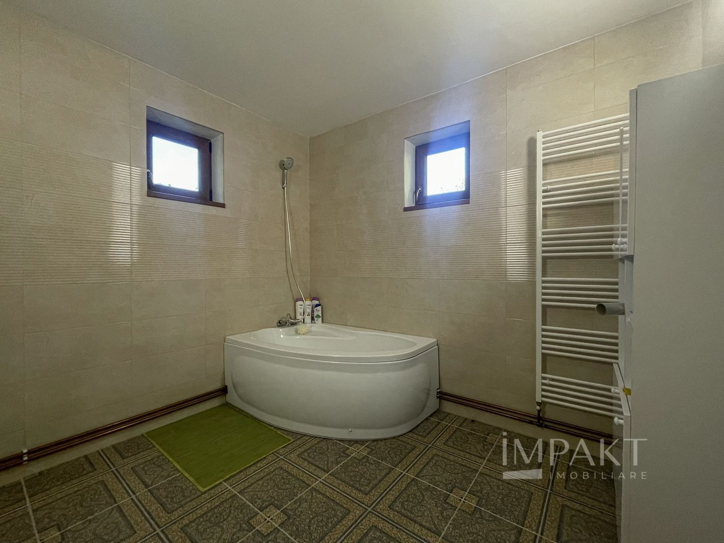 Casa individuala cu 6 camere, in cartierul Buna-Ziua - Poză 16