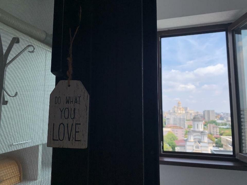 Apartament de Închiriat - 2 Camere, 90mp, Et11/14 Cu Vedere Superbă la Răsărit - Poză 13