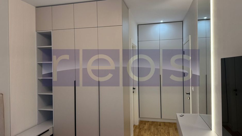 VANZARE 3 CAMERE | CURTE 88 MP | MOBILAT SI UTILAT LUX | STRAULESTI | - Poză 8