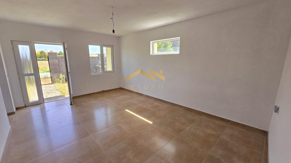 VILA P+M NOUA DE VANZARE IN LIPOVA BAI - Poză 7