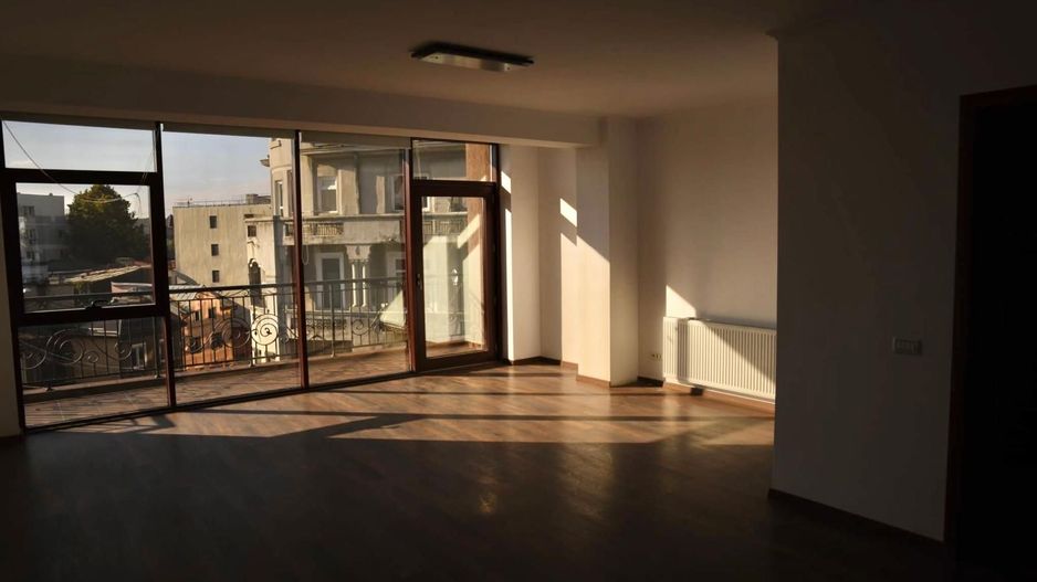 Apartament superb de inchiriat zona Cotroceni - Poză 2