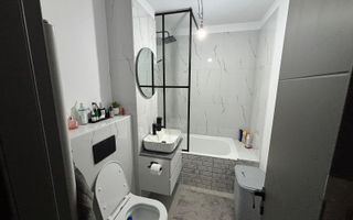 Apartament 3 camere complet renovat - Poză 3