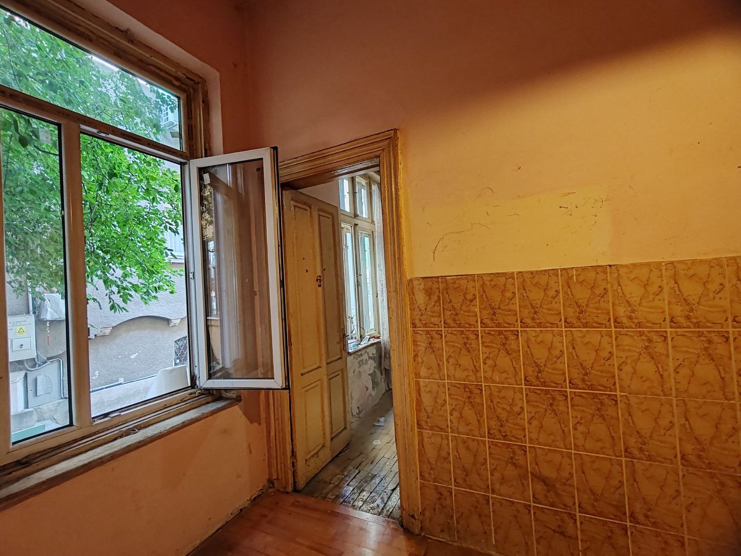 Oferta zilei !!! Garsoniera 33.4 mp utili in Vila - Zona Parcul Carol - Poză 8