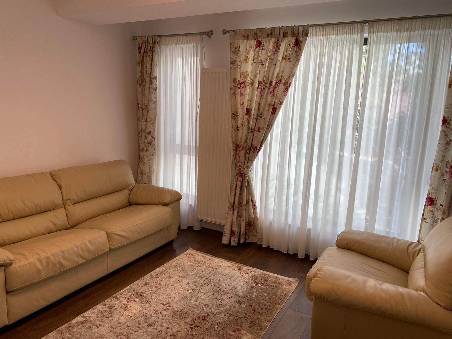 Apartament cu 3 camere Calea Calarasilor LUX - Poză 2
