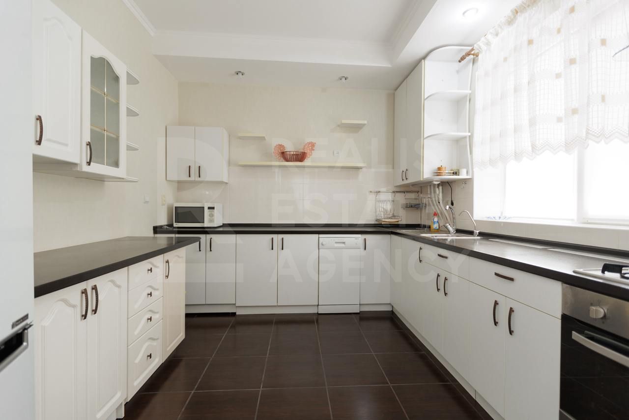 Vânzare, casă, 146 mp + 12 ari, str. Sfânta Treime, Grătiești - Poză 1