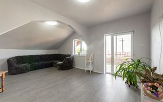 Casa cu teren generos si gradina spectaculoasa – Comuna Cuca, Arges! - Poză 12