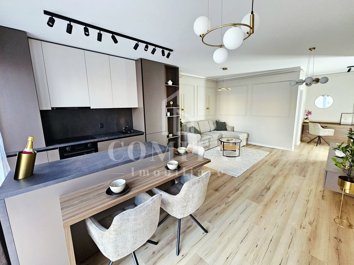 Apartament ultrafinisat | Etaj intermediar | Zona Str Tineretului - Poză 17