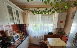 Ag EUROPA vinde ap. 4 cam. in Micro 16 la etajul 3 FINISAT si MOBILAT. - Poză 6