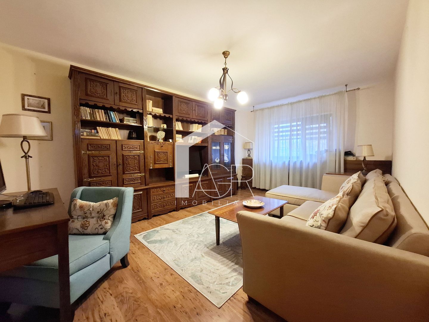 Apartament cu 2 camere, decomandat, zona B-dul. Bucuresti - Poză 1