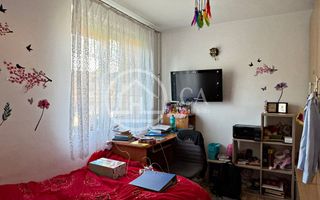 Apartament de vânzare cu 4 camere în zona Rogerius, Oradea - Poză 12