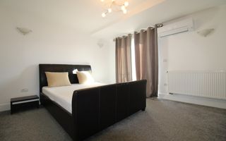 Ciarda Rosie,  4 dormitoare + 2 bai + 2 bucatarii, centrala proprie. - Poză 16