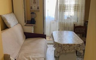 Vand Garsoniera / in zona micro 17 - Poză 5