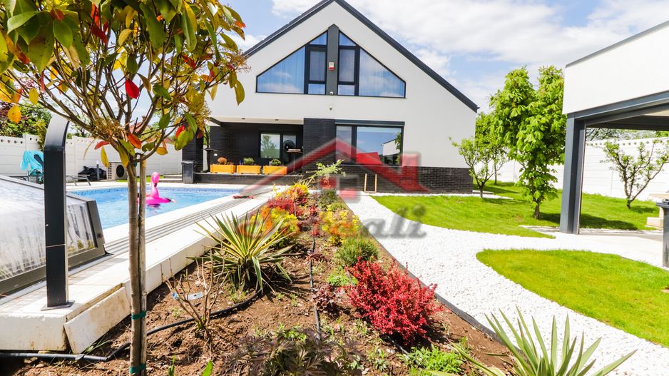 VILĂ MODERNĂ DE LUX CU PISCINĂ, FOTOVOLTAICE ȘI FOIȘOR – BREAZA - Poză 1