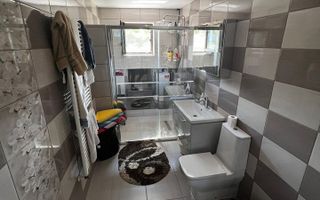 Spatiu comercial + locuinta, zona Bulevardul Mihai Eminescu - Poză 7