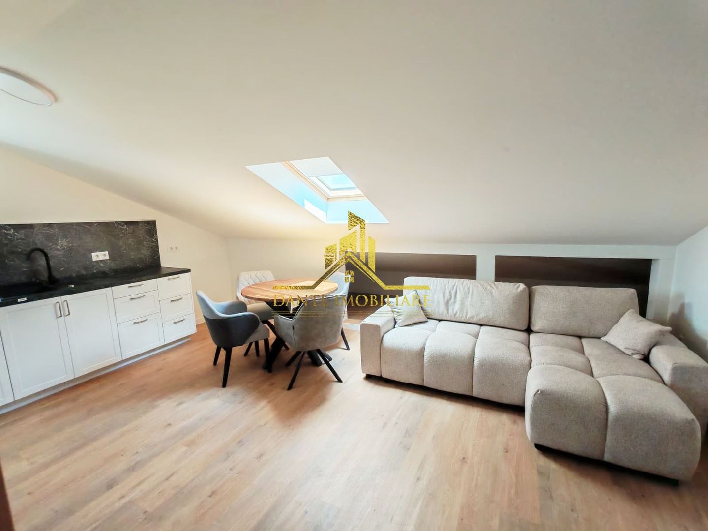 2 camere, TOTUL NOU, mobilat modern, bloc nou, parcare, Europa - Poză 9