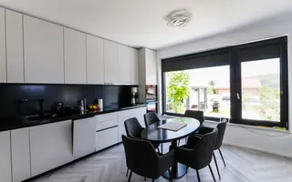 VILĂ MODERNĂ DE LUX CU PISCINĂ, FOTOVOLTAICE ȘI FOIȘOR – BREAZA - Poză 26
