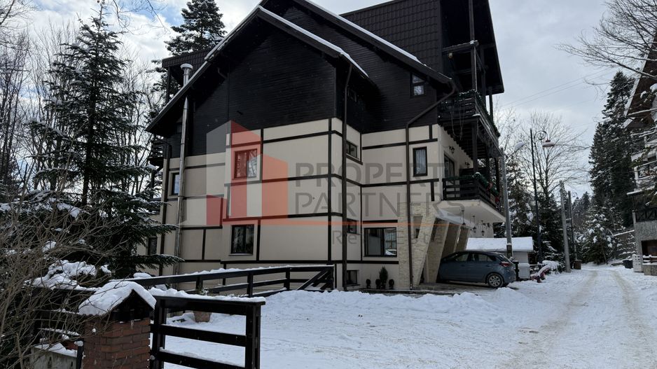 Pensiune Sinaia Langa Castelul Peles | Investitie sigura. - Poză 1