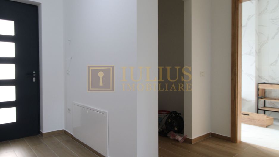 Casa zona Lunei, 5 camere + 3 bai, centrala proprie, rezidential sau birouri ! - Poză 7