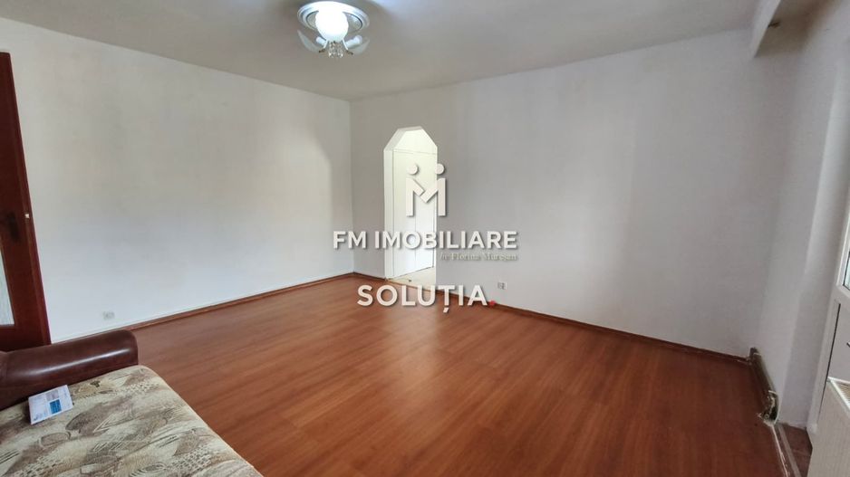 Apartament 2 dormitoare+ living, zona Bucovinei! - Poză 1