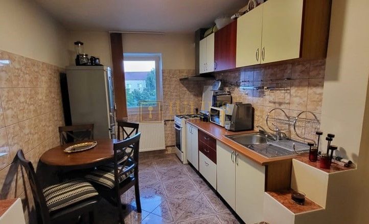 2 camere, izolat, zona liniștită, situat langa parcul Bucovina - Poză 1