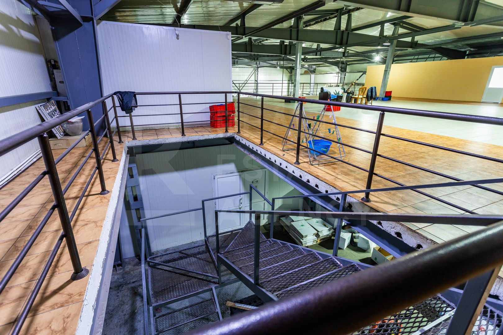 Vânzare, spatiu industrial, 2125 mp, strada Calarasilor, Călărași - Poză 14