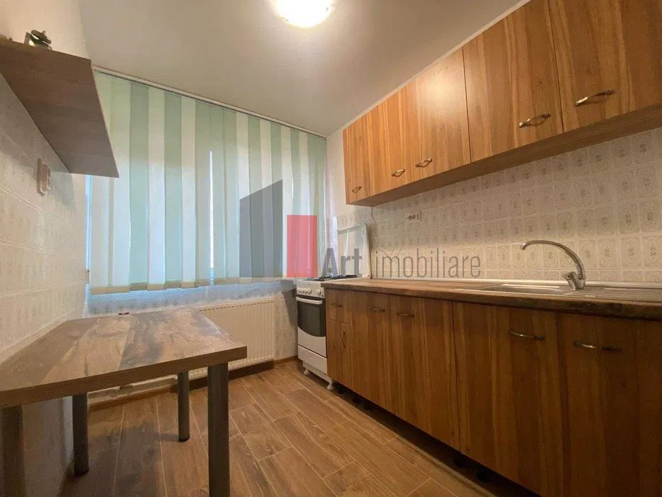 Apartament de vanzare 2 camere zona Baba Novac - Poză 3