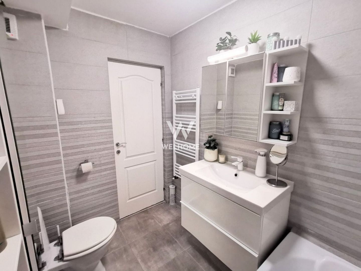 Apartament 3 camere, mansardă + balcon, complet utilat - Poză 6